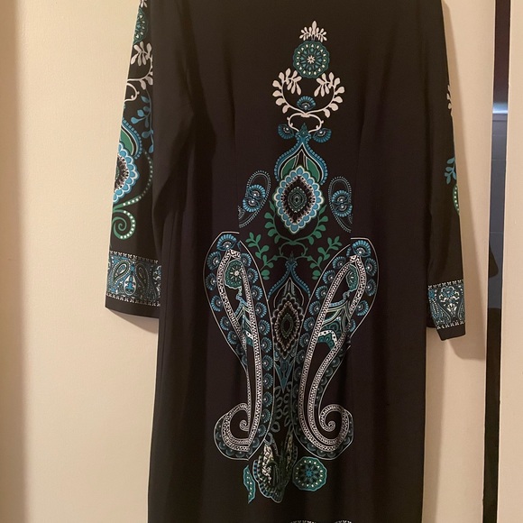 😊 3/$40 Beautiful tunic dress by Jessica - Picture 3 of 3